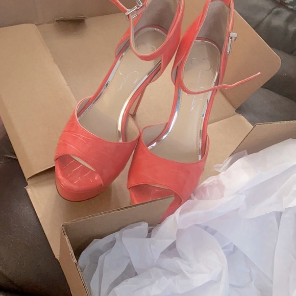 Beautifull heels never used too small for me - Picture 3 of 7